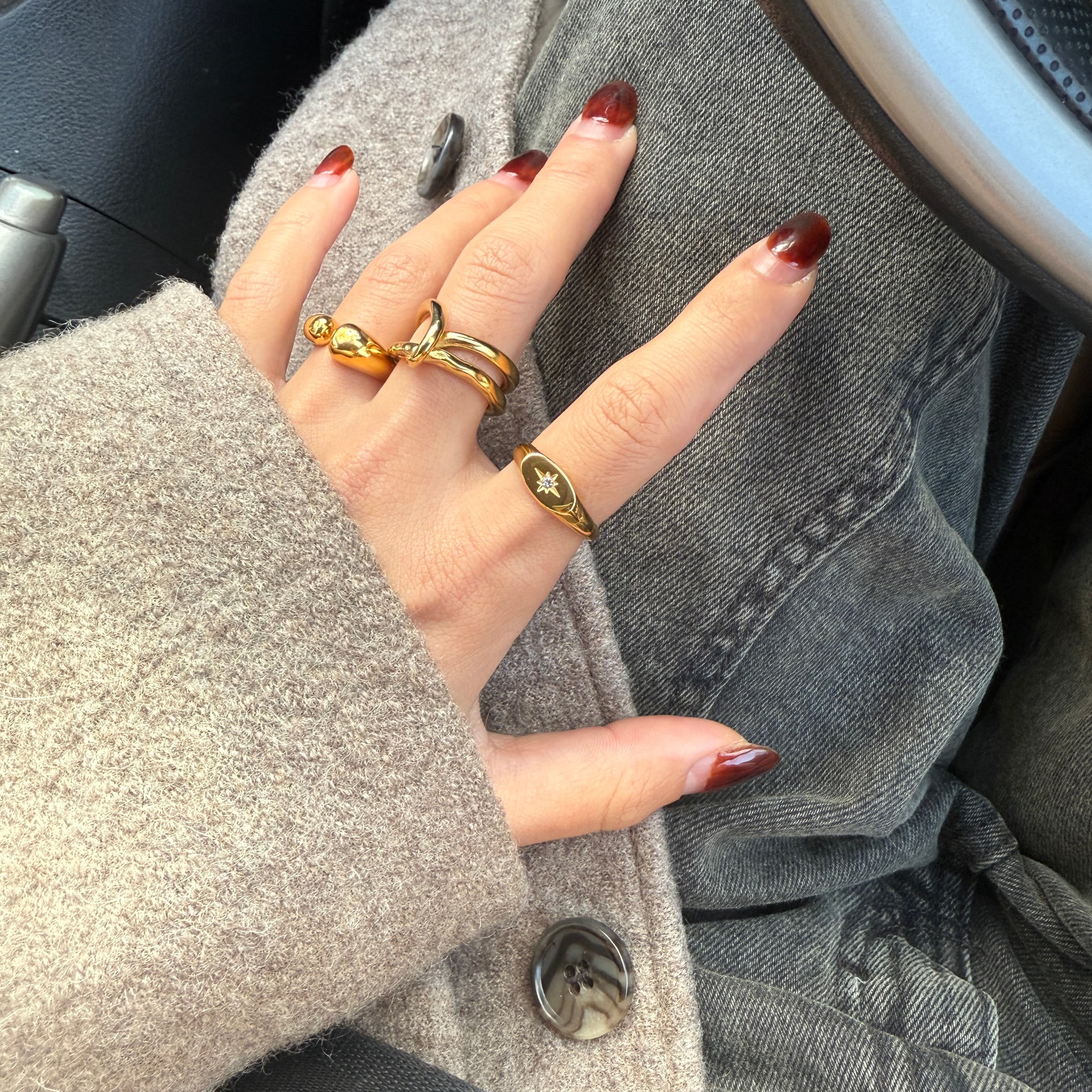 The Nova Ring