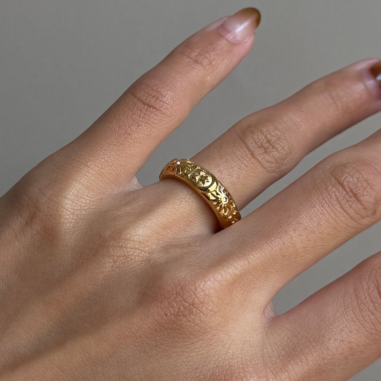 Luna Ring