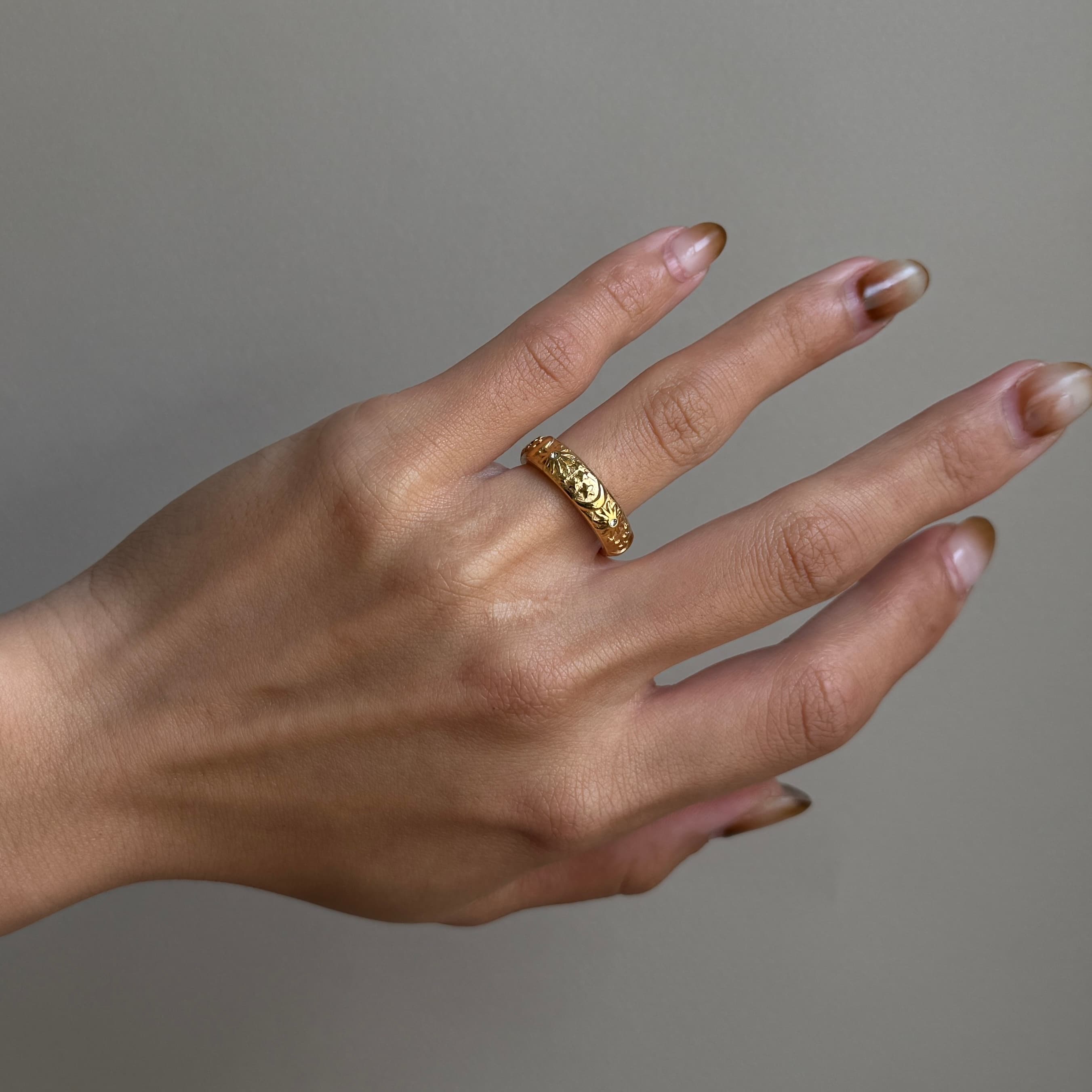 Luna Ring