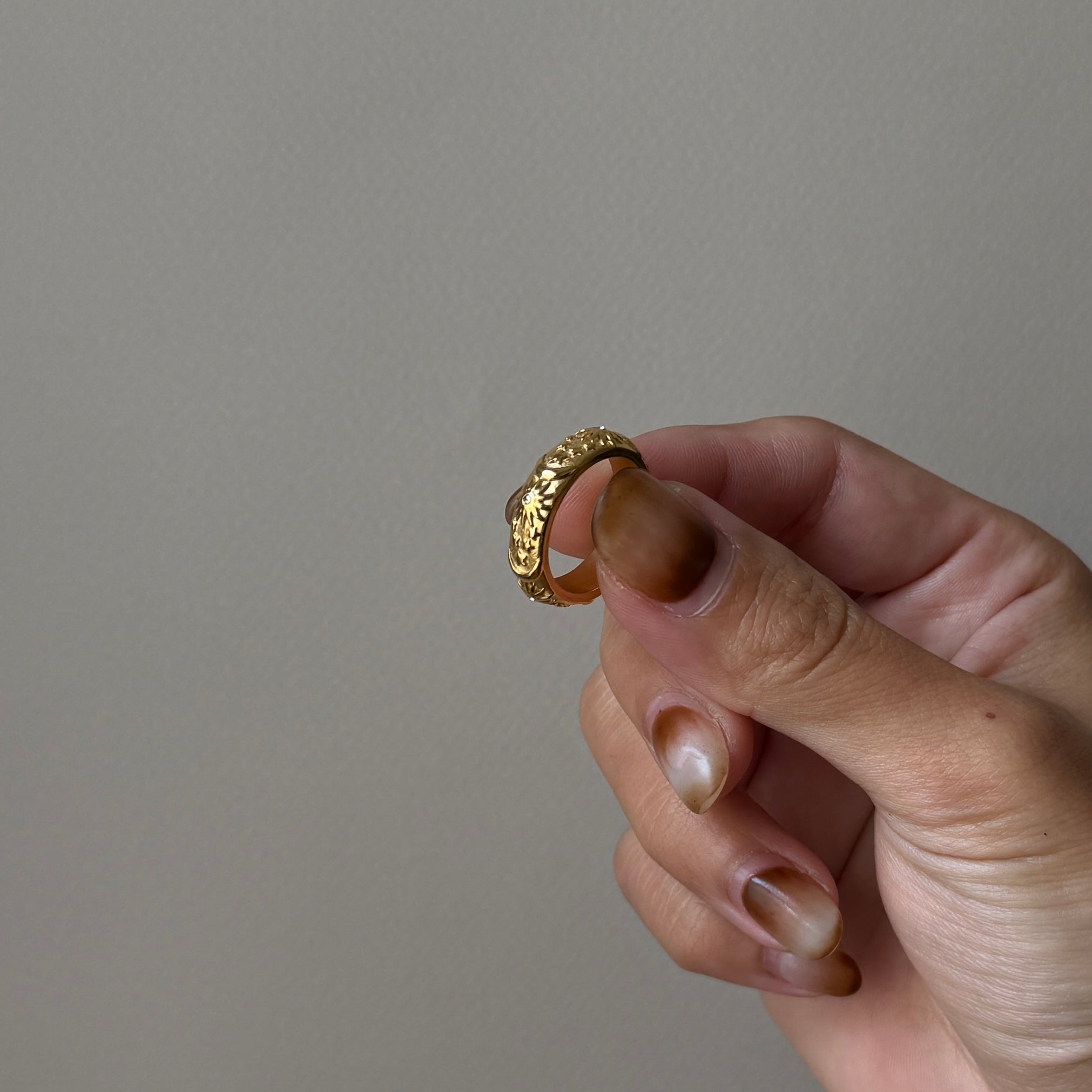 Luna Ring