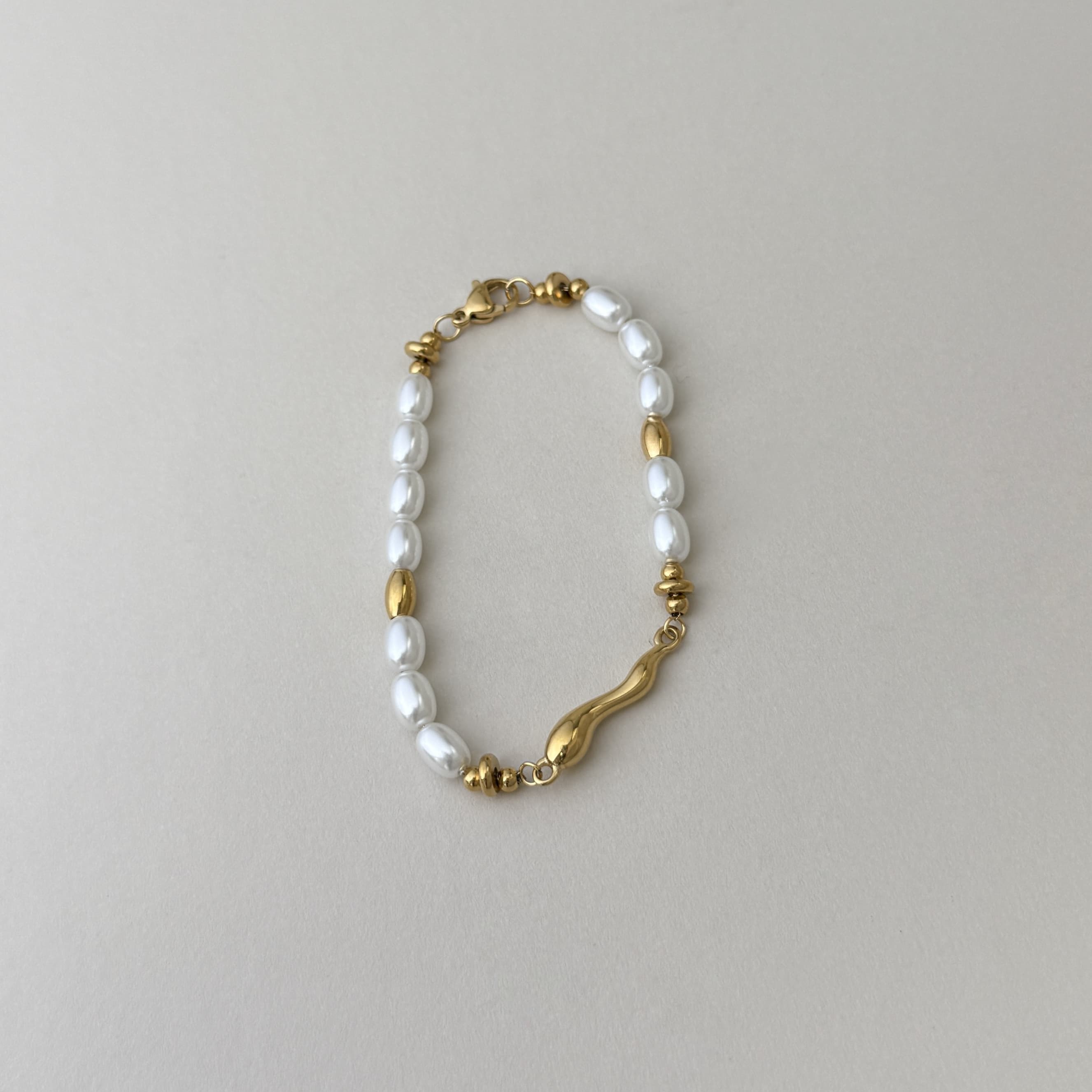Wave Pearl Bracelet