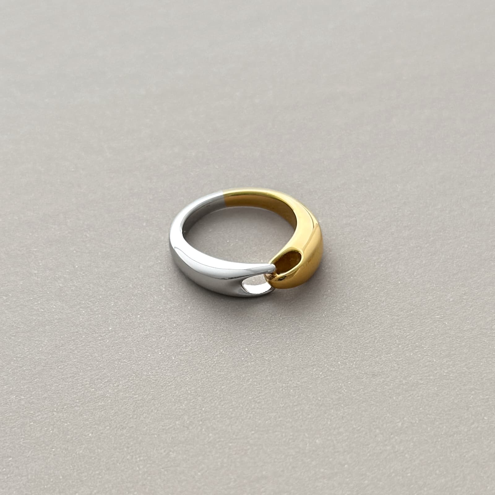 Two-Tone Ring
