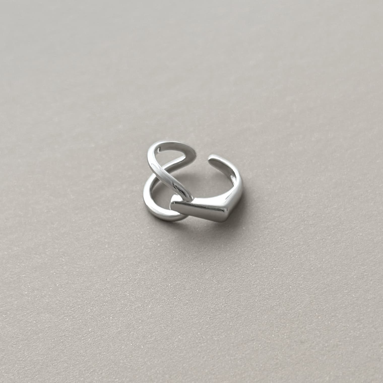 Silver Swirl Ring