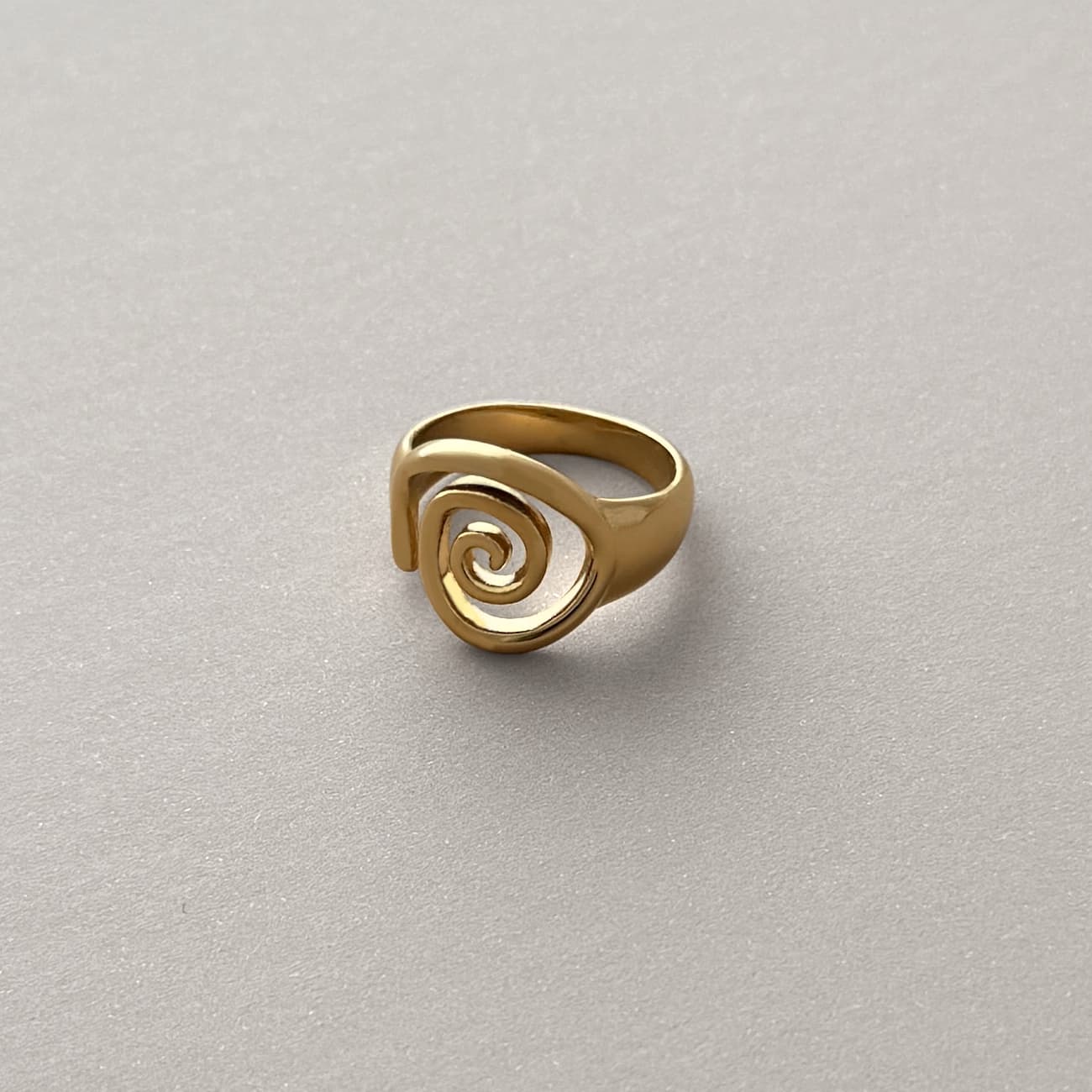 Spiral Wave Ring