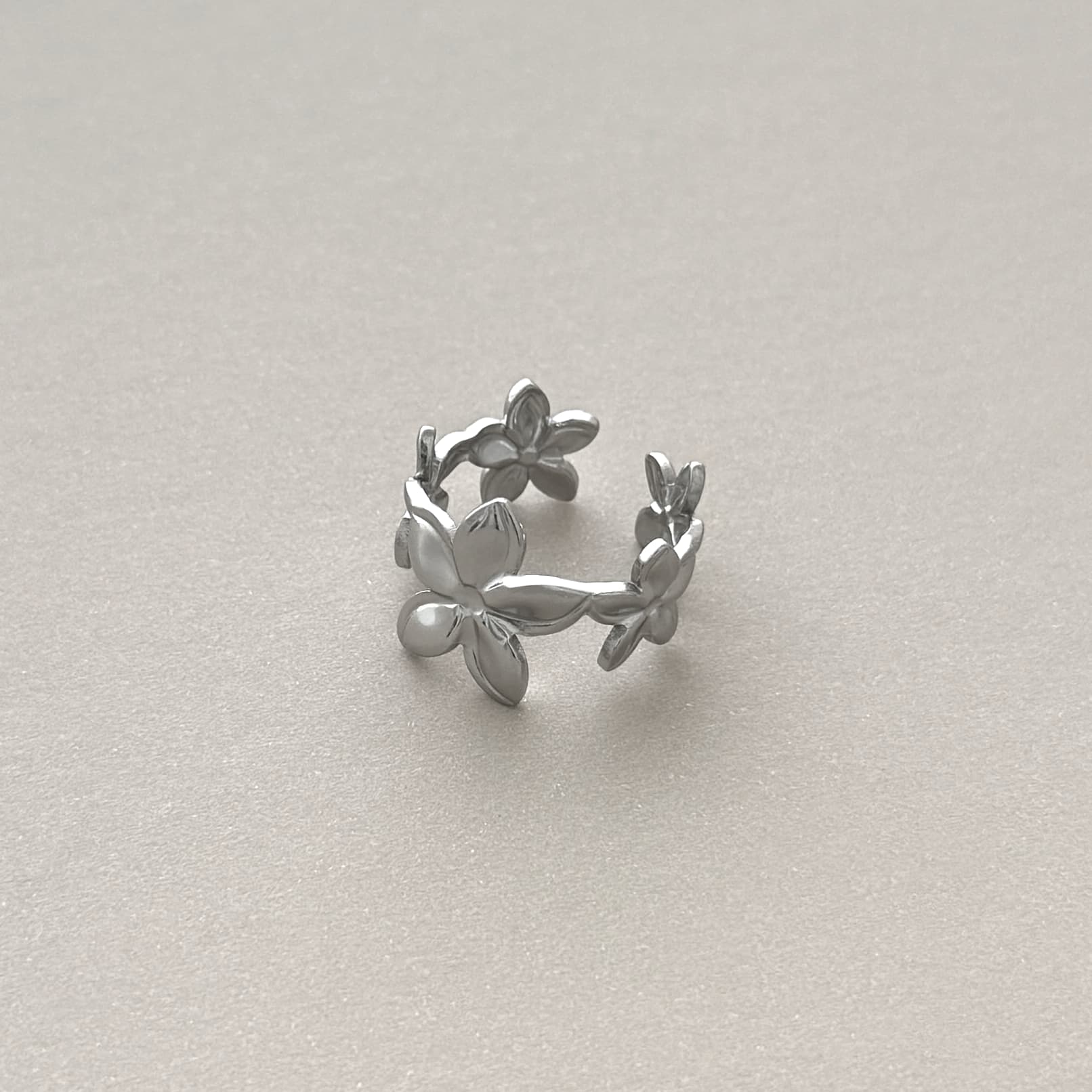 Flora Wrap Ring