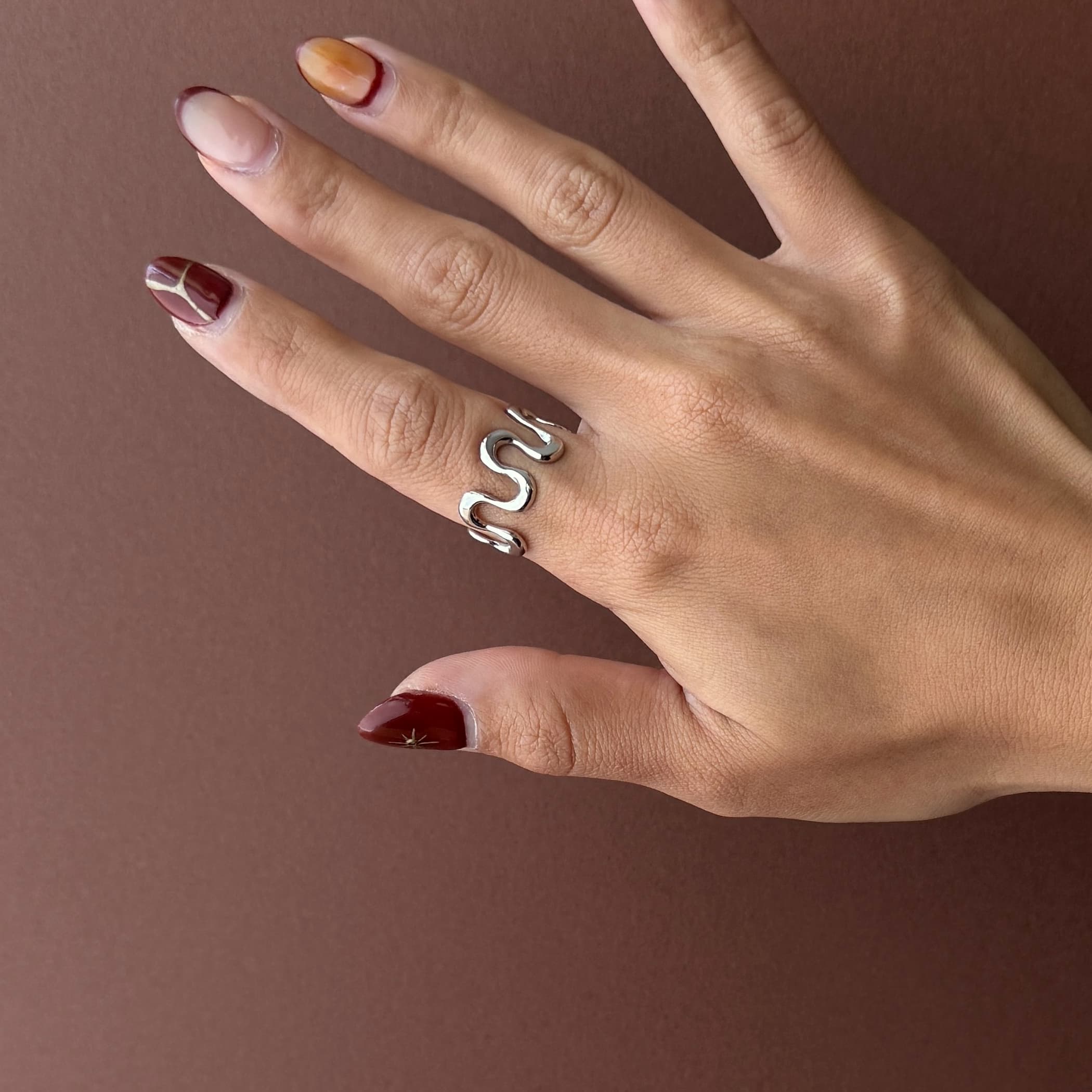 Waveform Band Ring