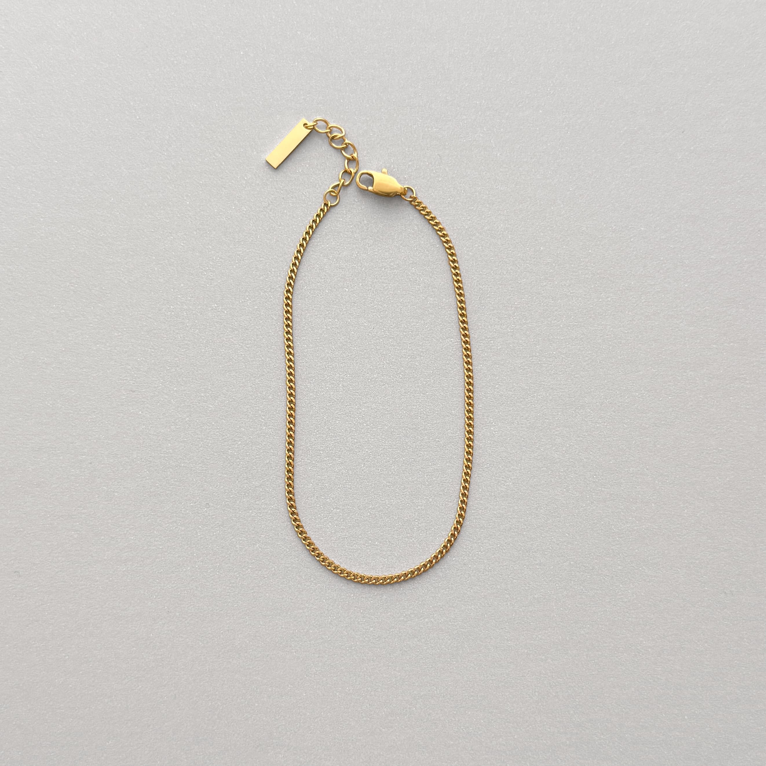 Sleek Curb Chain Bracelet