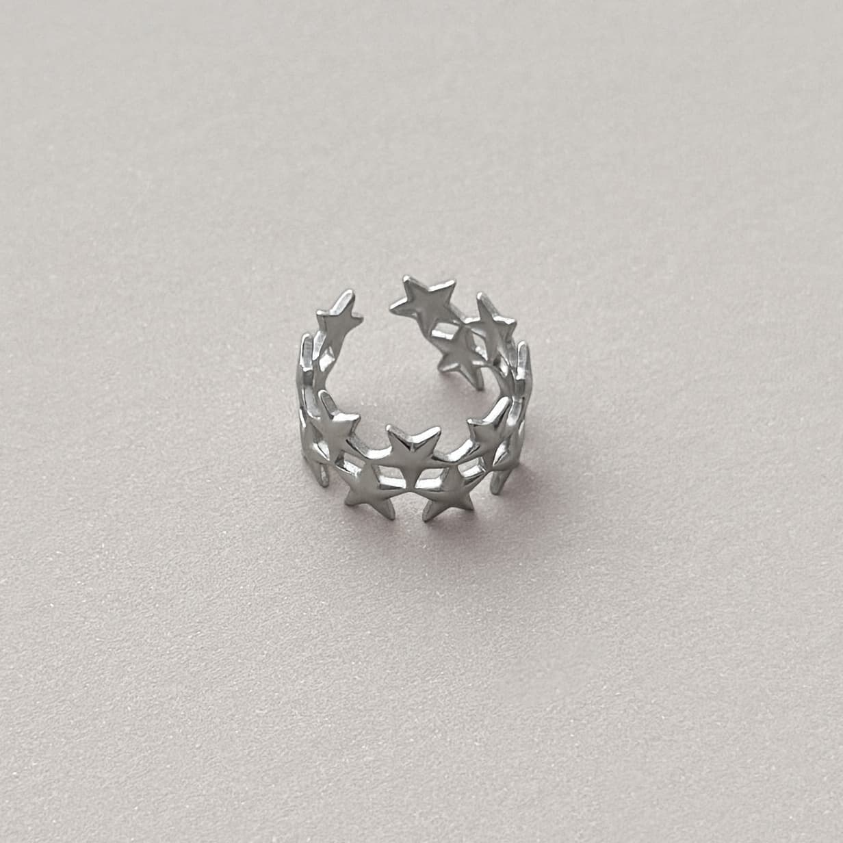Star Cluster Ring