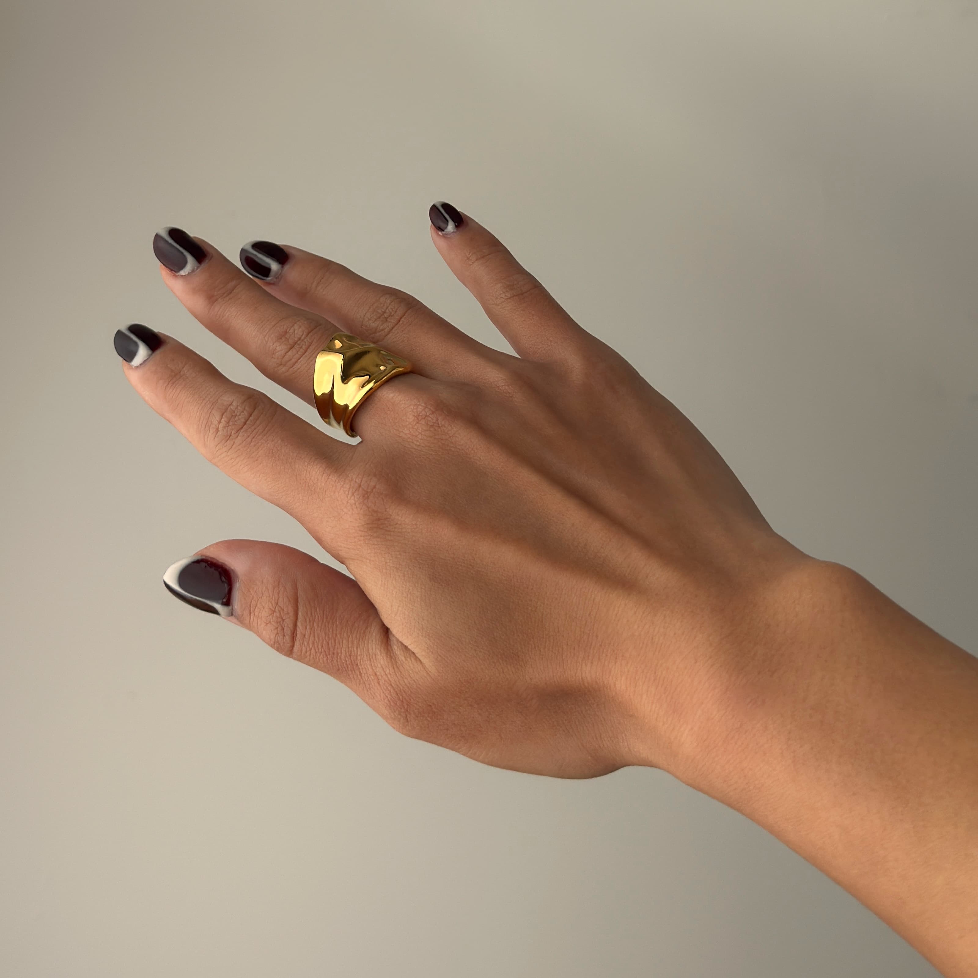 Fluid Wave Ring