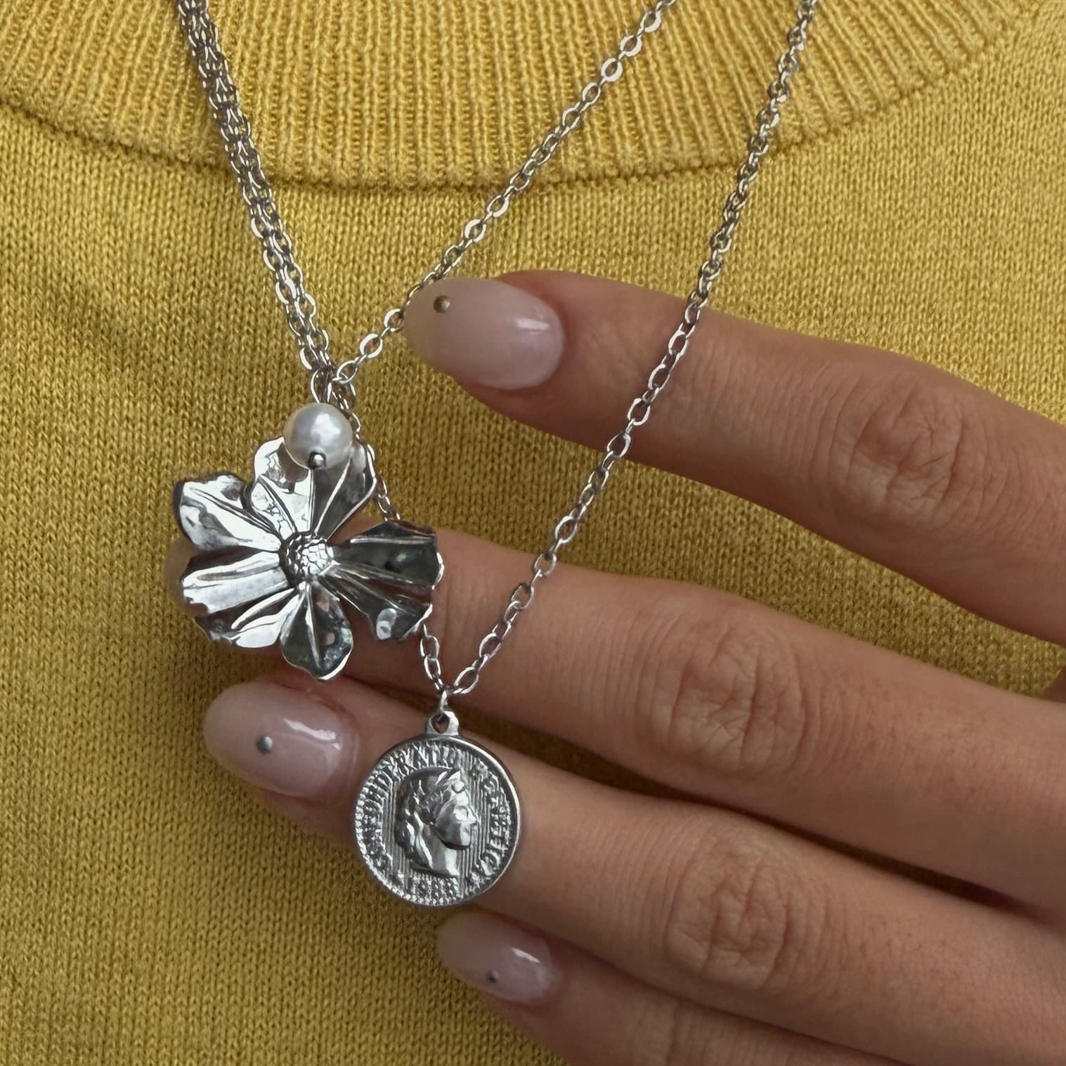 Blooming Pearl Necklace
