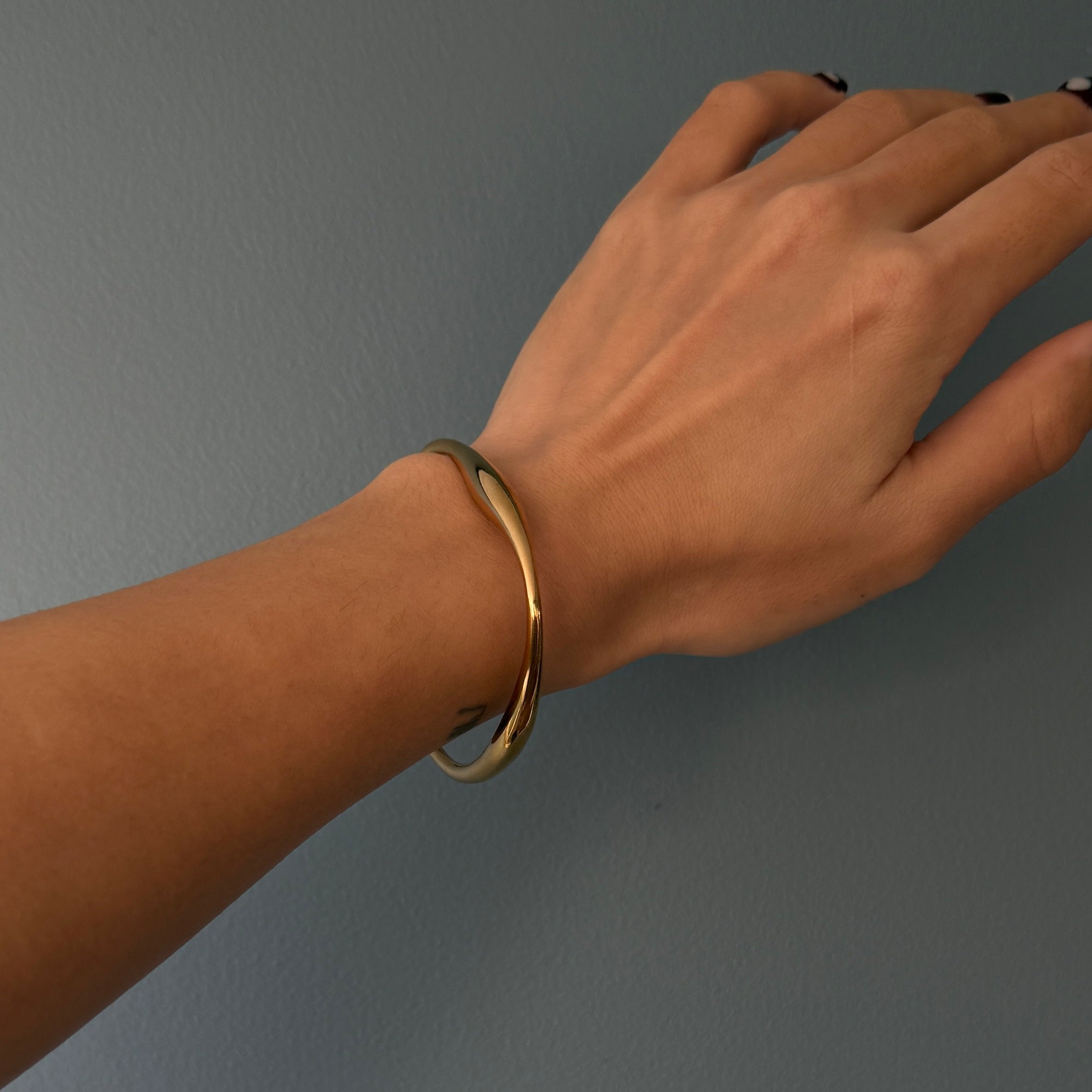Sleek Wave Cuff