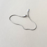 Delicate Box Chain Bracelet