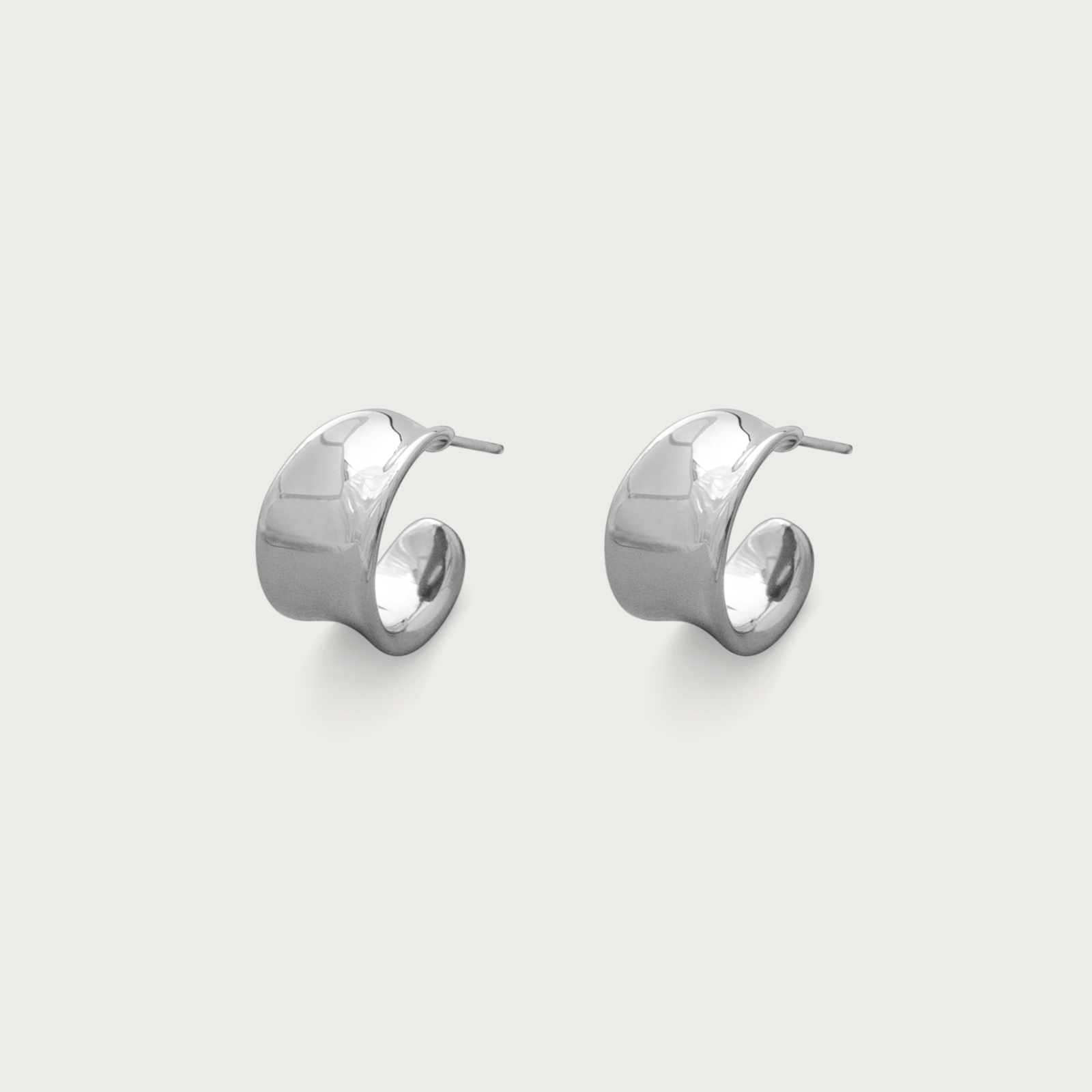 Curve Studs