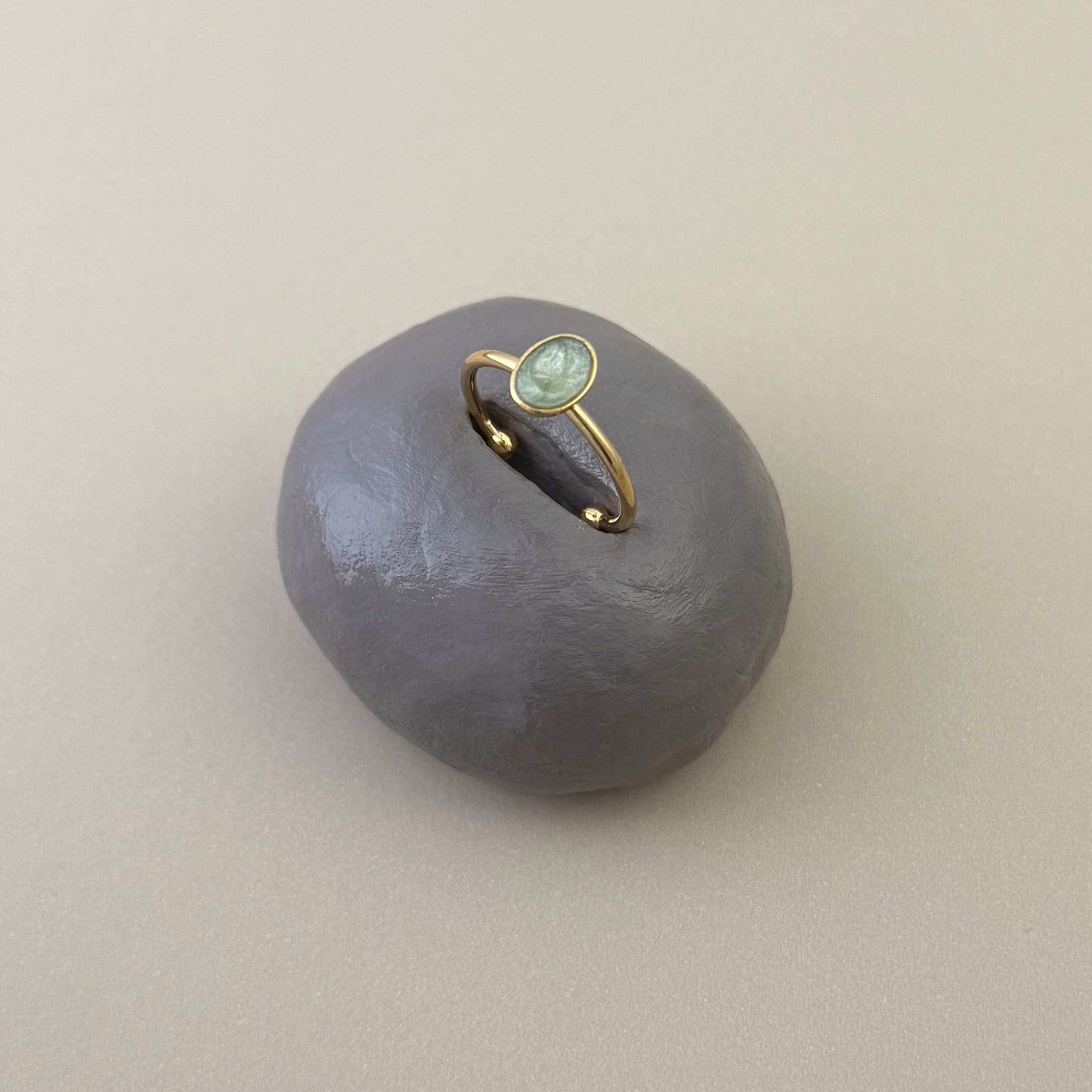 Petite Oval Adjustable Ring