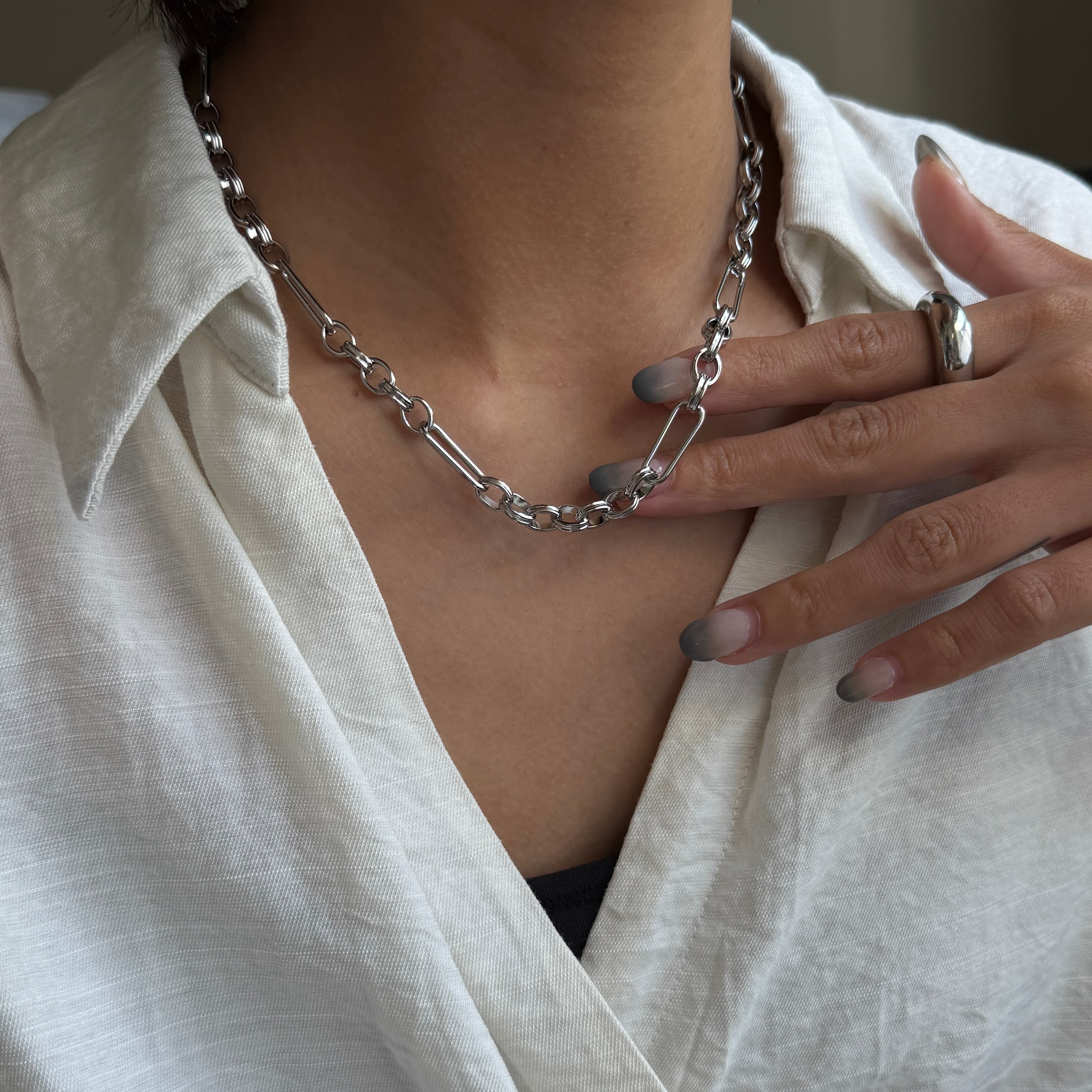 Rectangular Links Chain Necklace