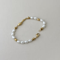 Wave Pearl Bracelet
