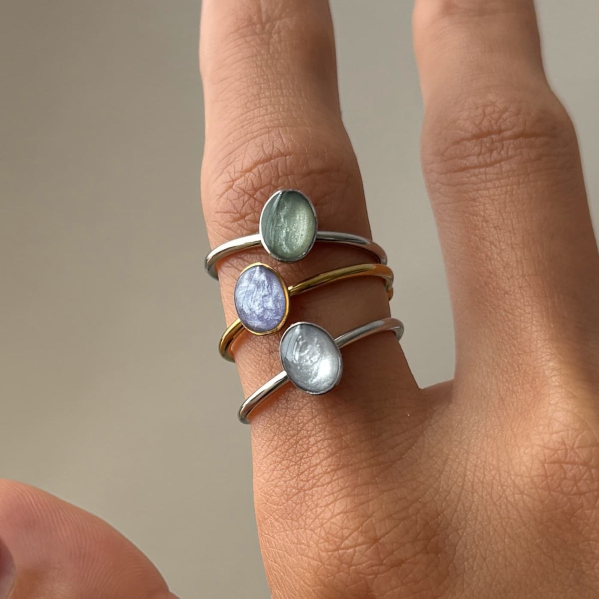 Petite Oval Adjustable Ring