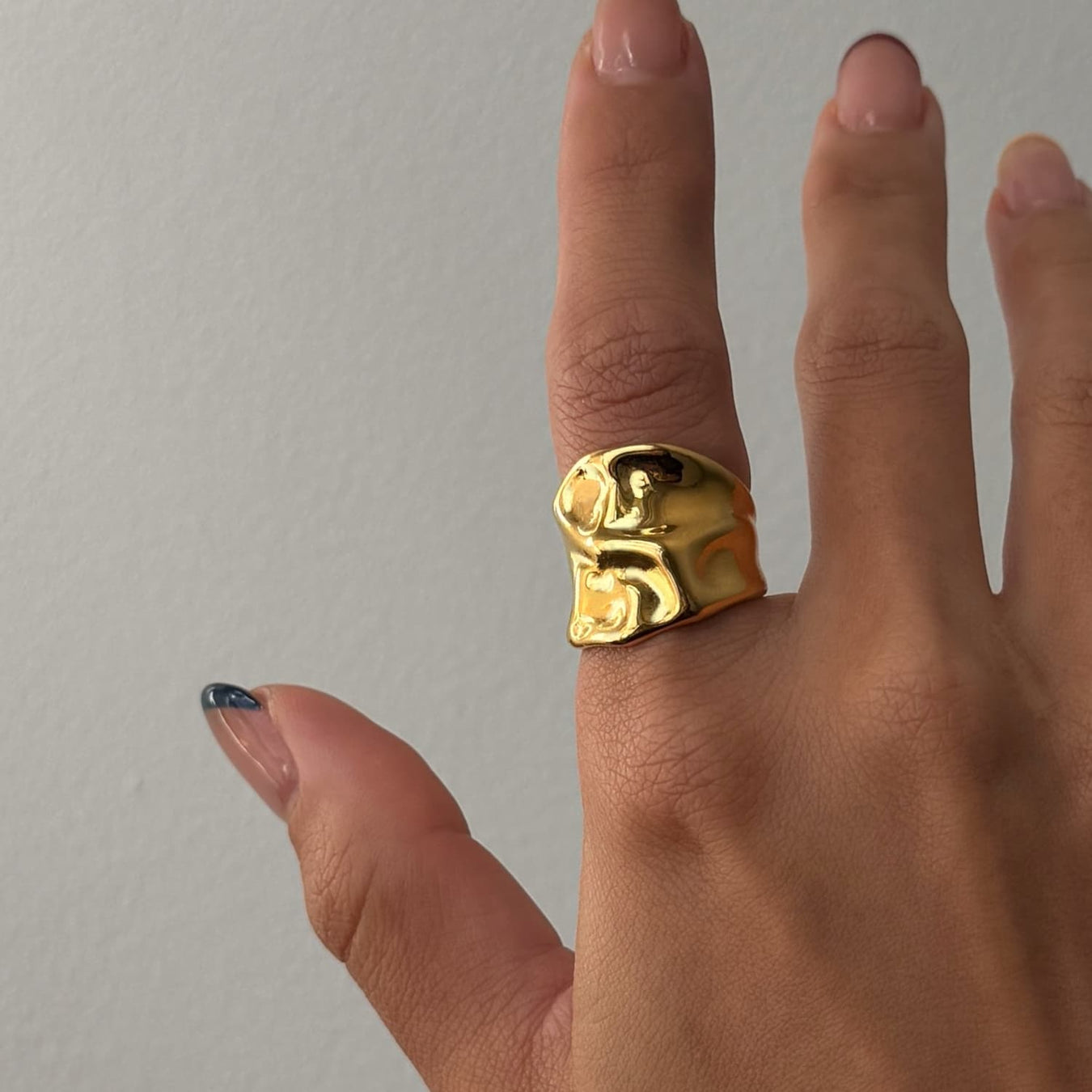 Fluid Wave Ring