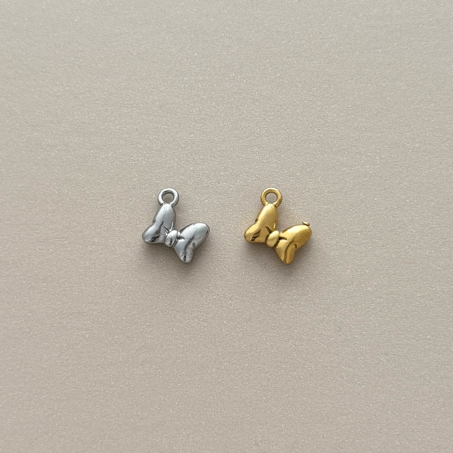 Petite Bow Charm