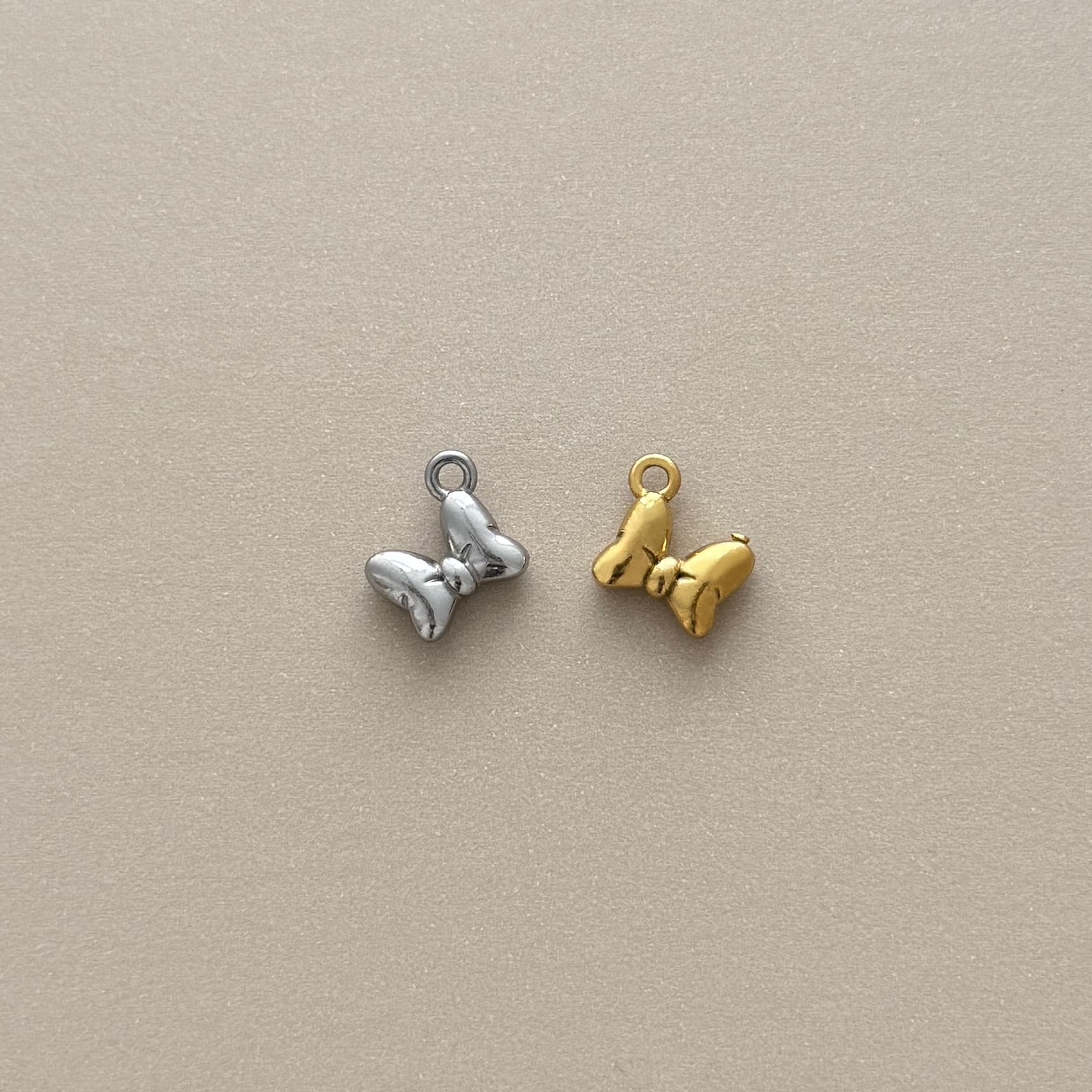 Petite Bow Charm
