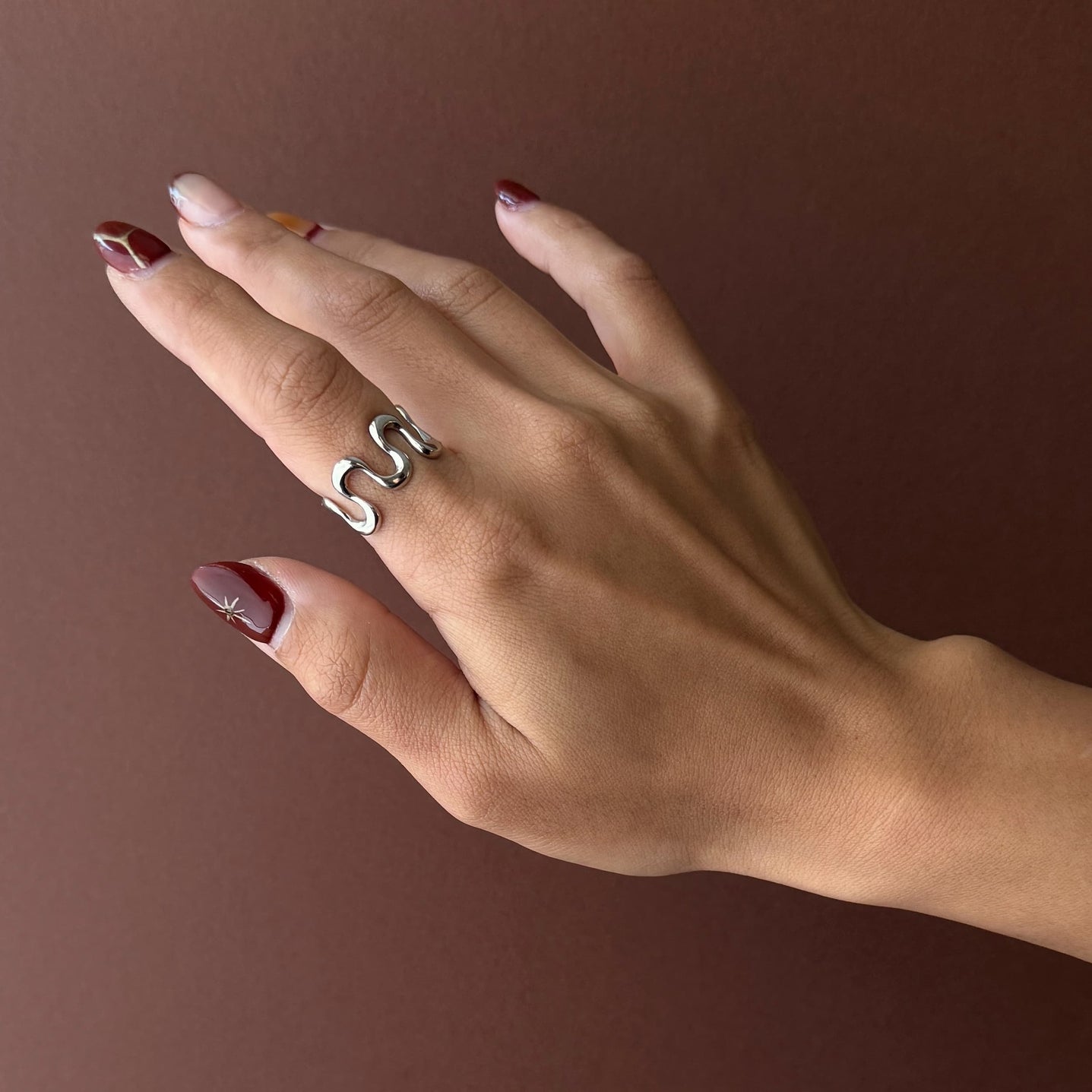 Waveform Band Ring
