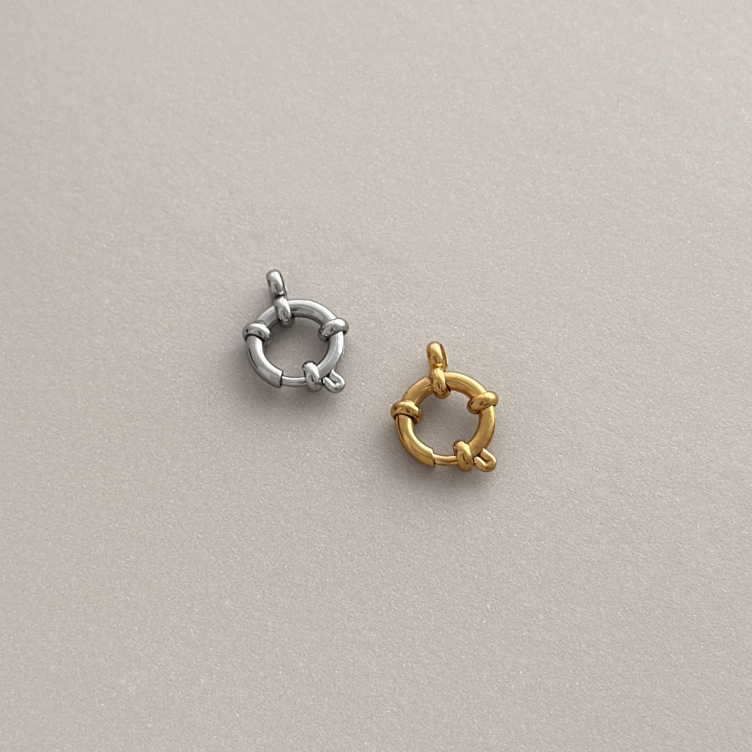 Clasp Connector