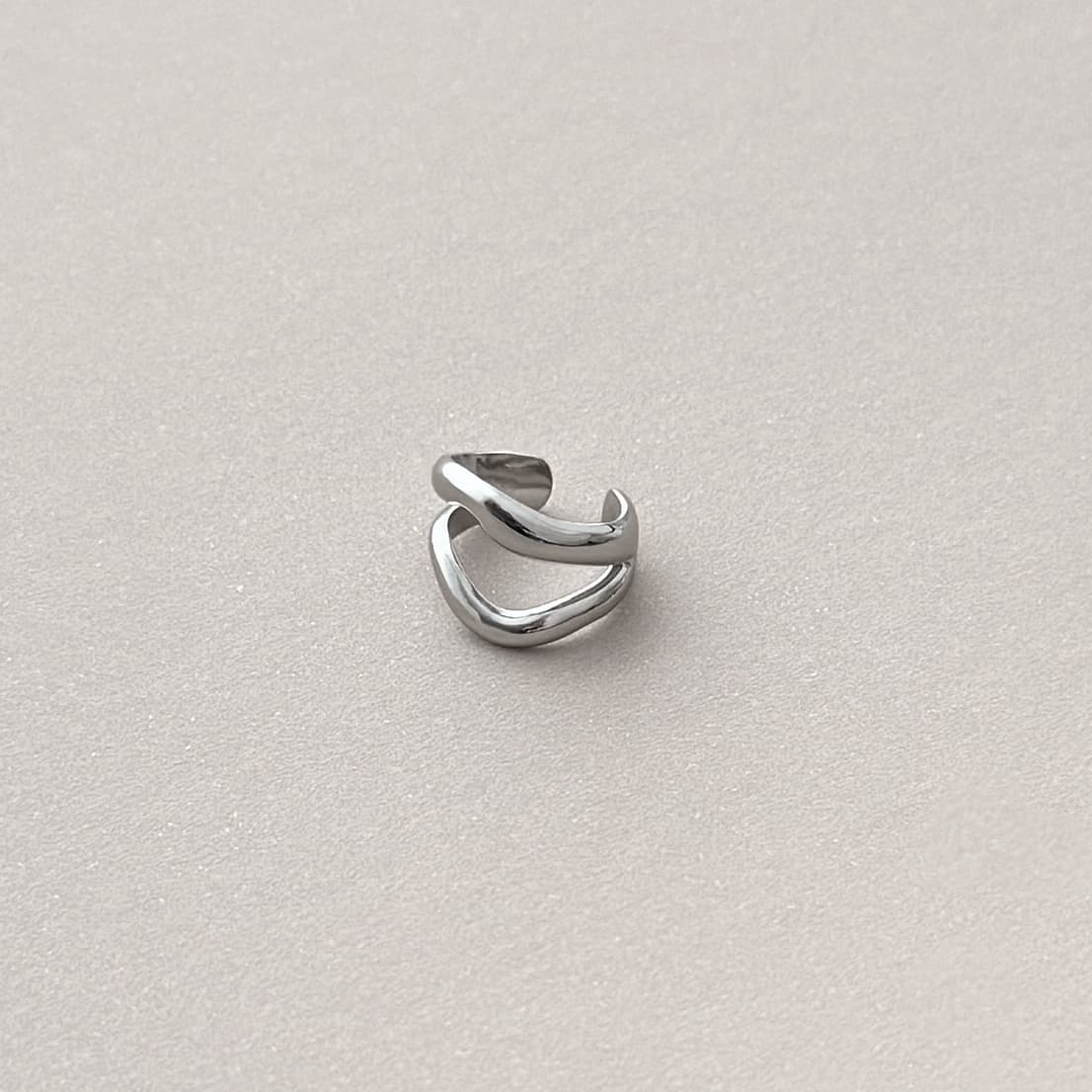 Wave Ear Cuff