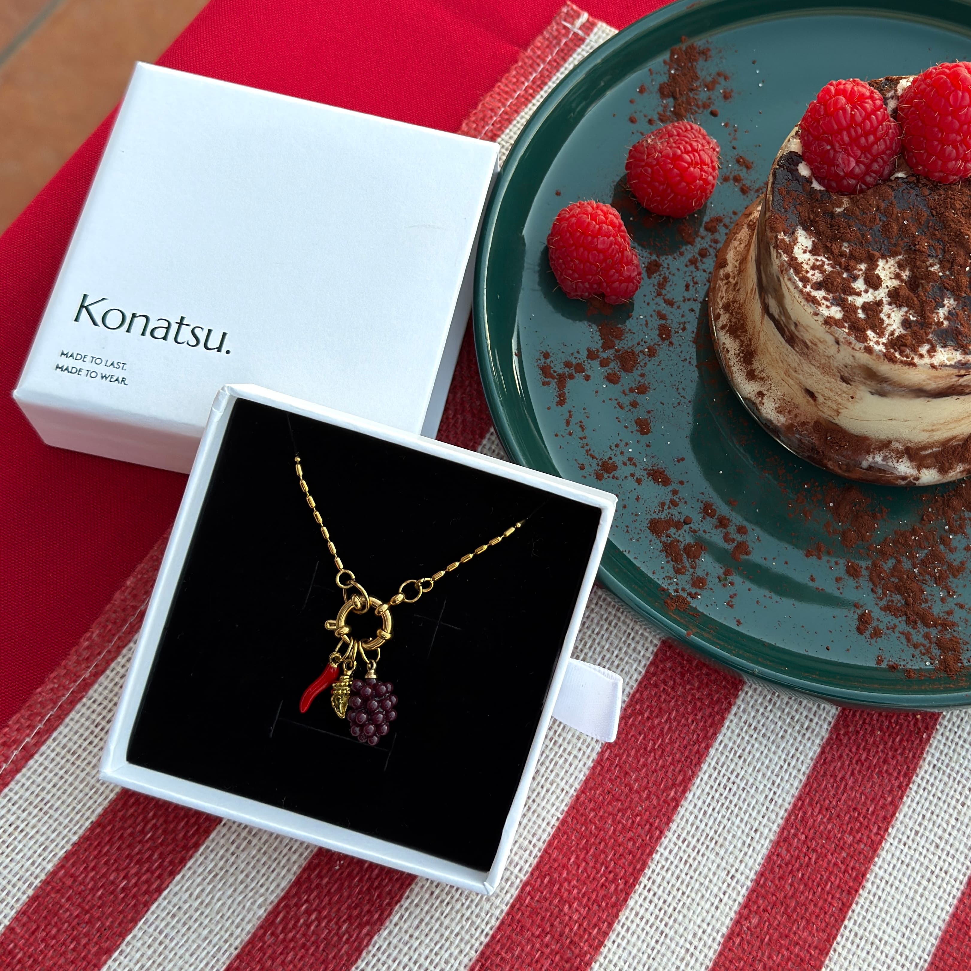 Konatsu Jewellery Gift Box
