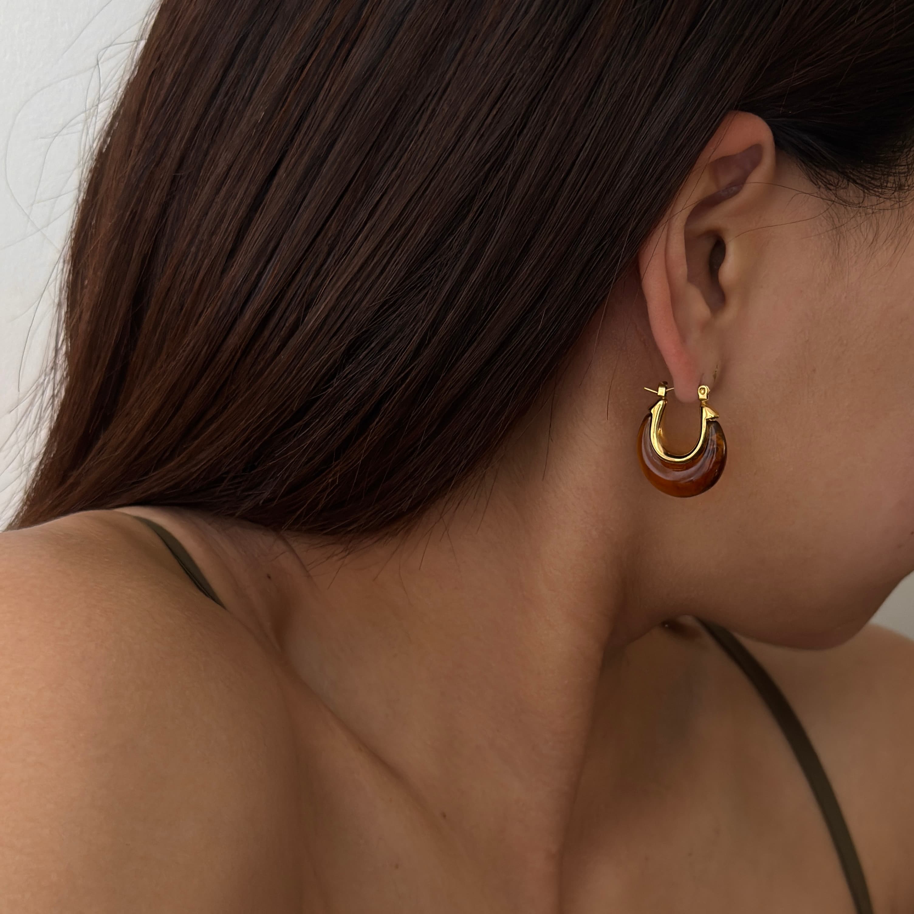 Amber Curve Hoops