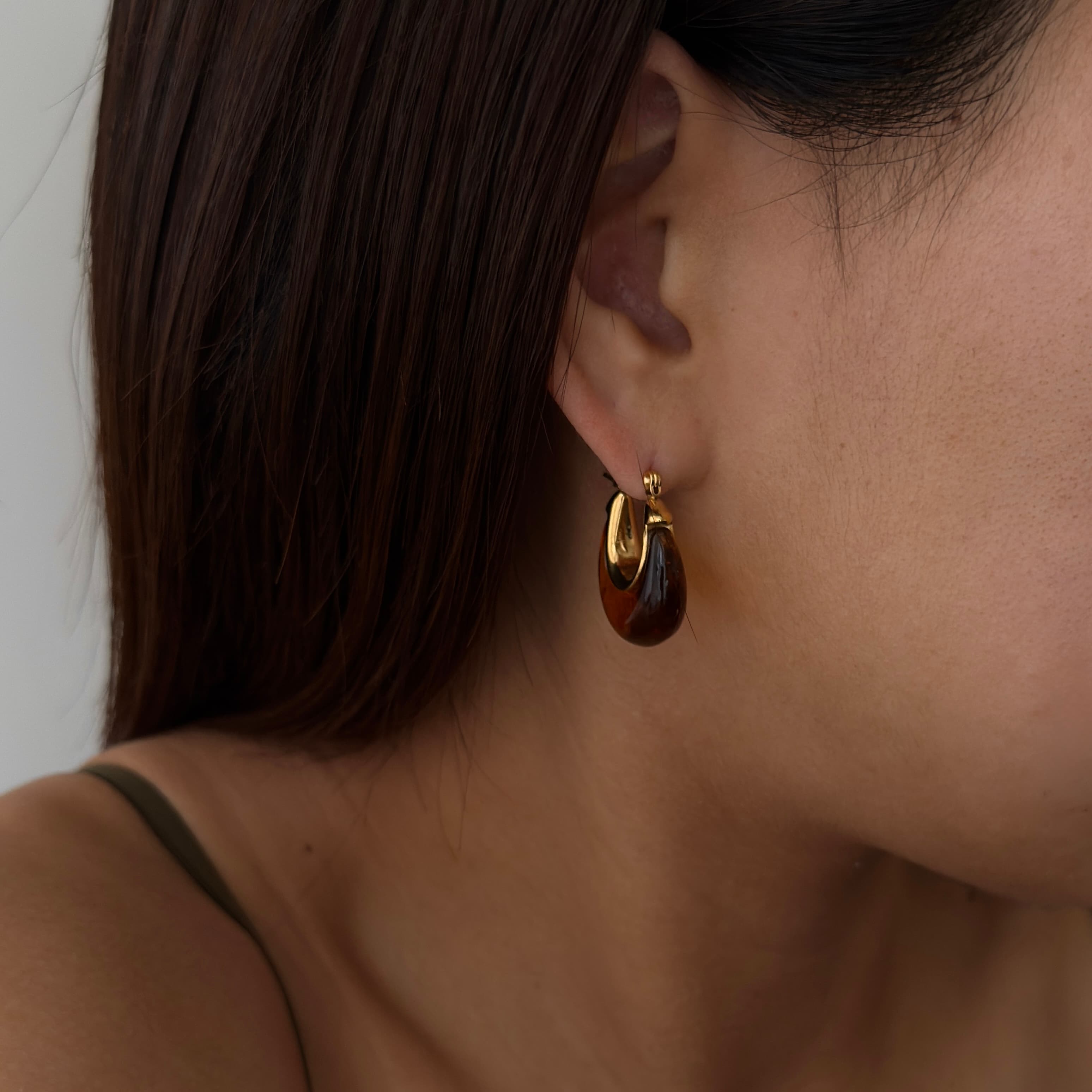 Amber Curve Hoops