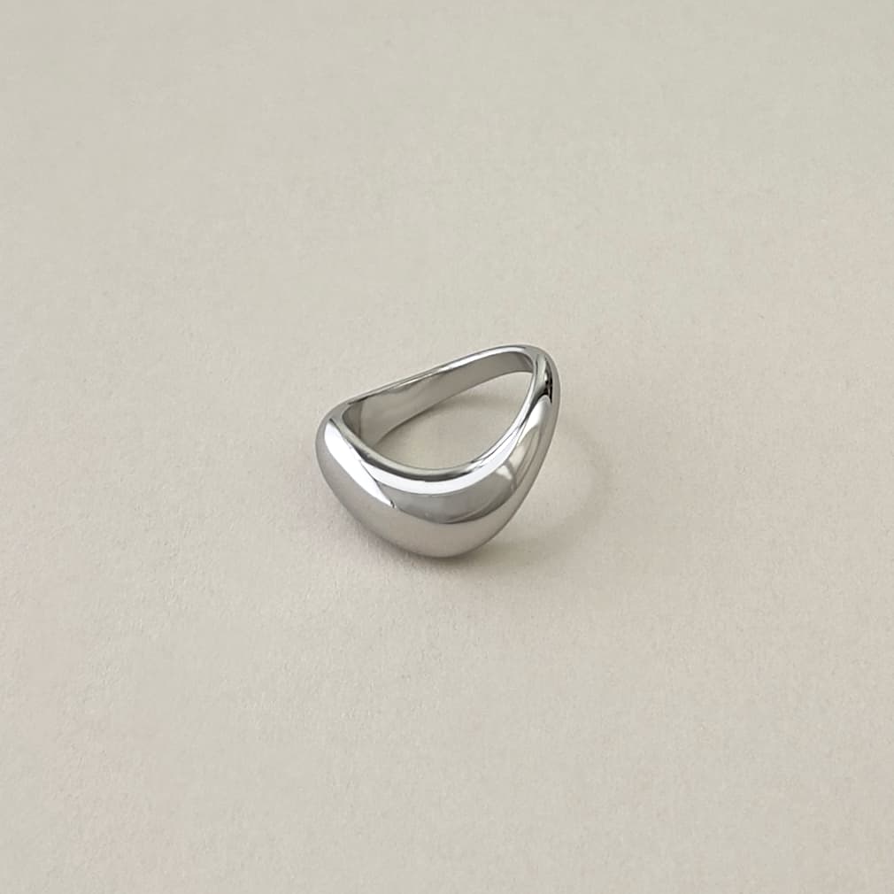 Sculpted Ring